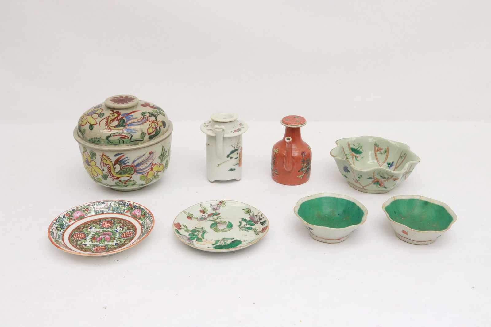 Lot of Chinese antique porcelain pieces (1 of 12)