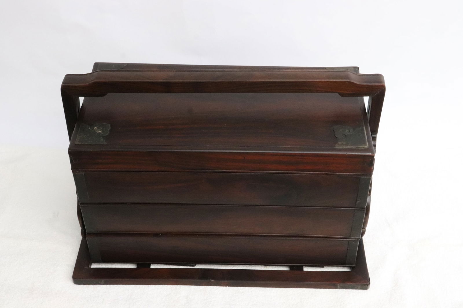 Chinese 18th/19th c.huanghuali wood traveling bookcase: A rare Chinese 18th/19th century genuine huanghuali wood traveling bookcase, 9.7"x14.2"x7.85"