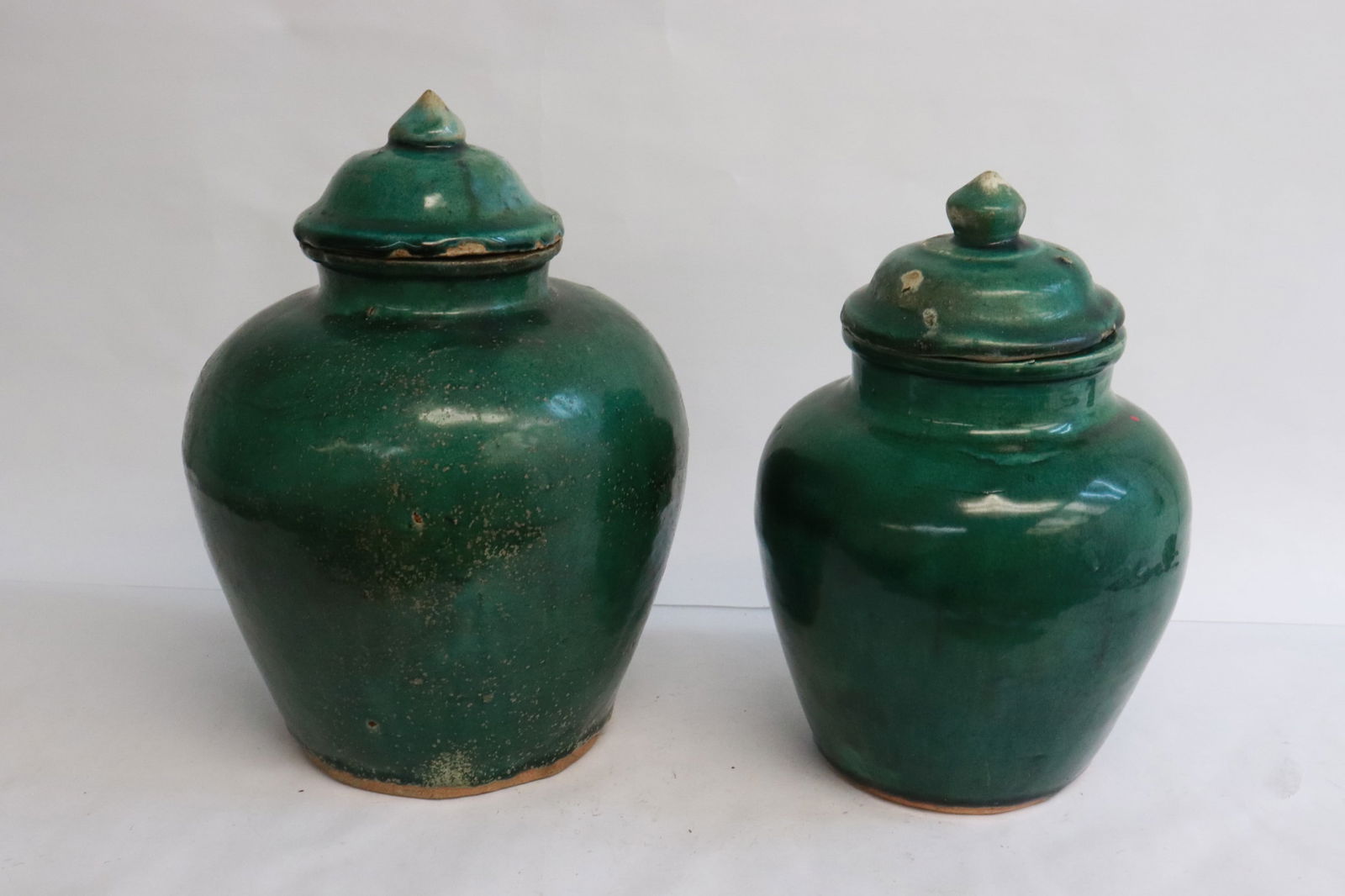 2 Chinese vintage earthenware covered jars (1 of 9)