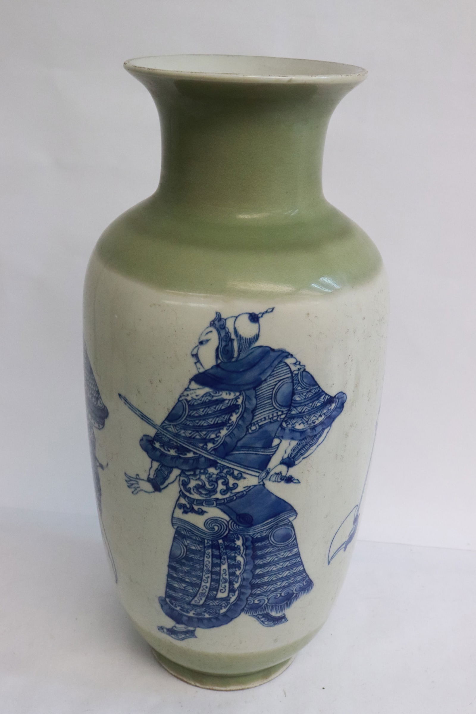 Chinese large blue and white porcelain vase (1 of 8)