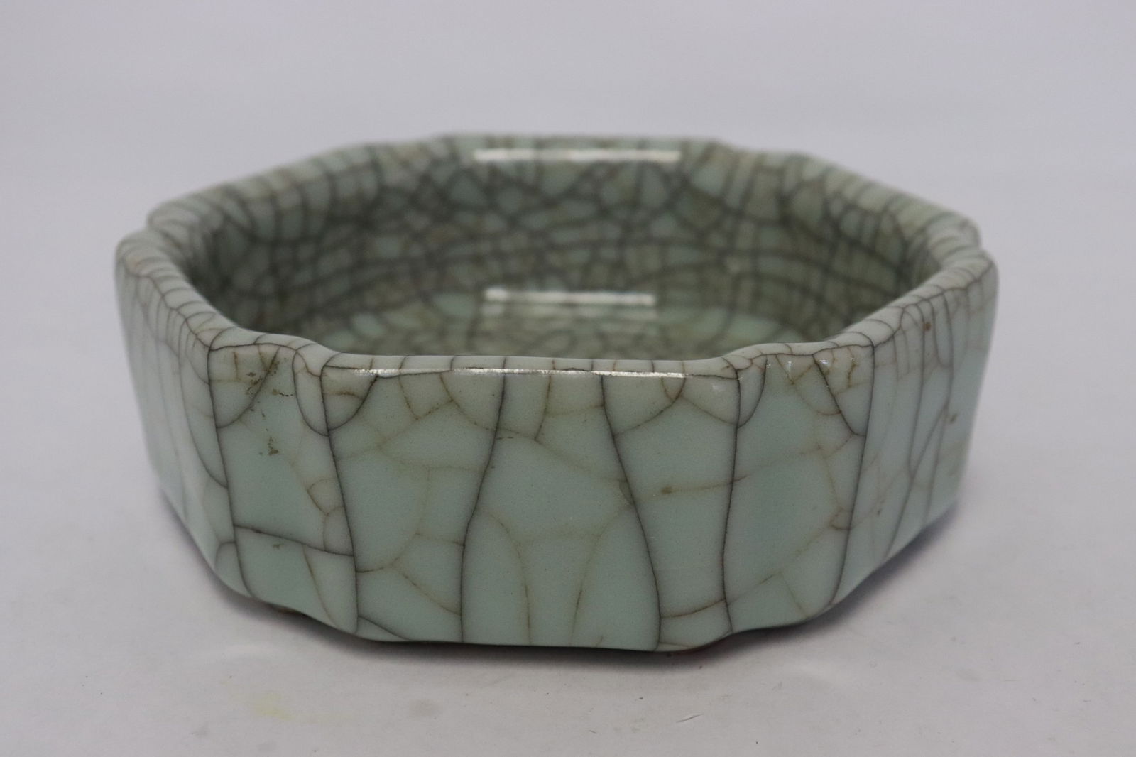 Fine Chinese crackleware porcelain brush wash (1 of 6)