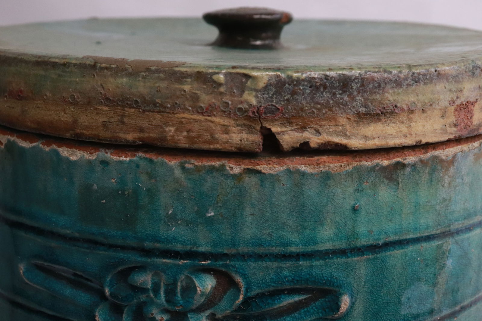 Large green glazed earthenware covered jar - 11