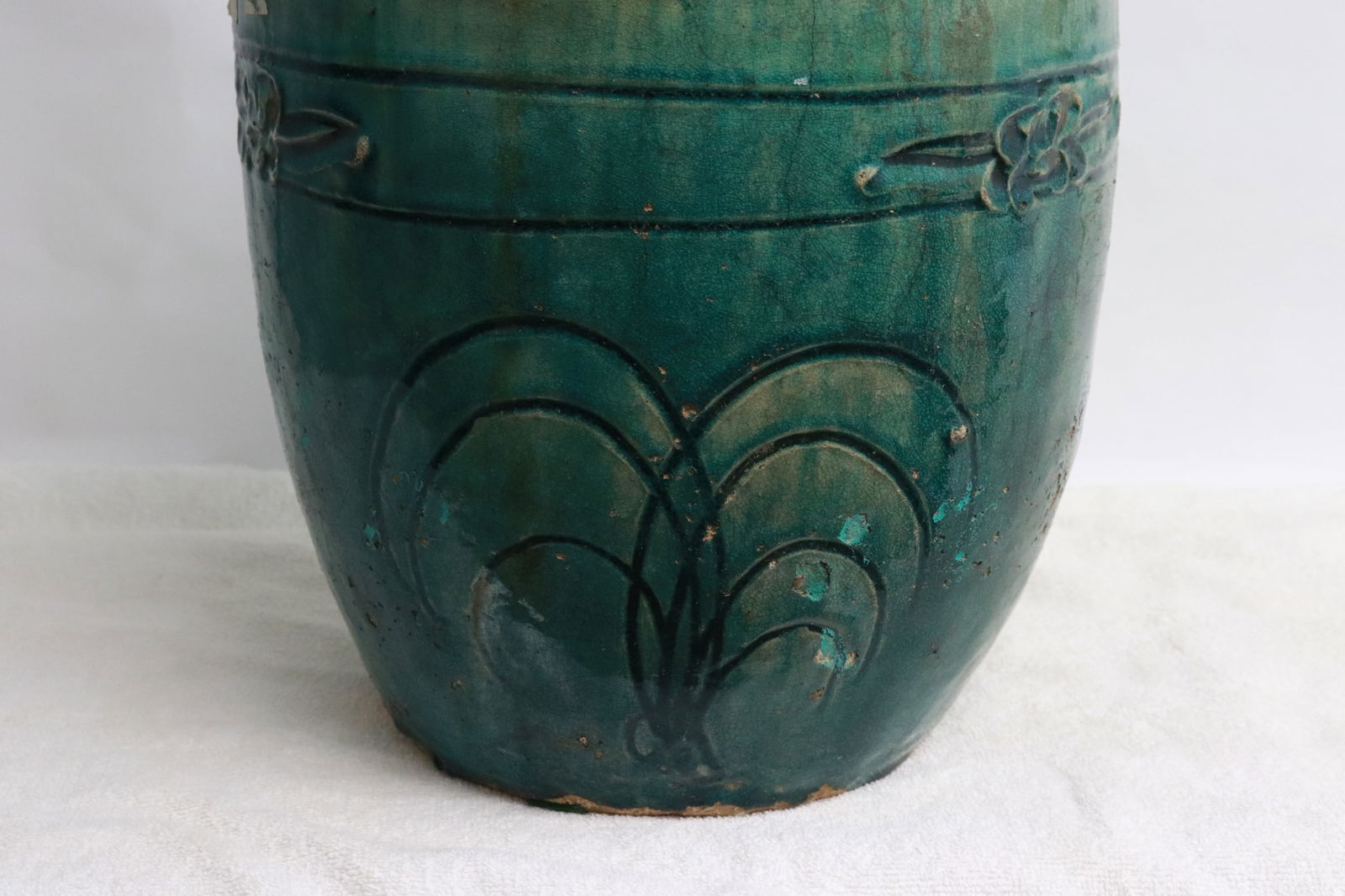 Large green glazed earthenware covered jar - 2