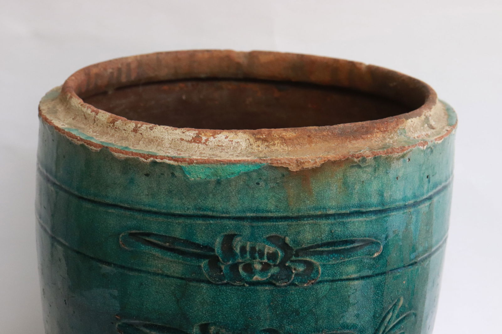 Large green glazed earthenware covered jar - 7