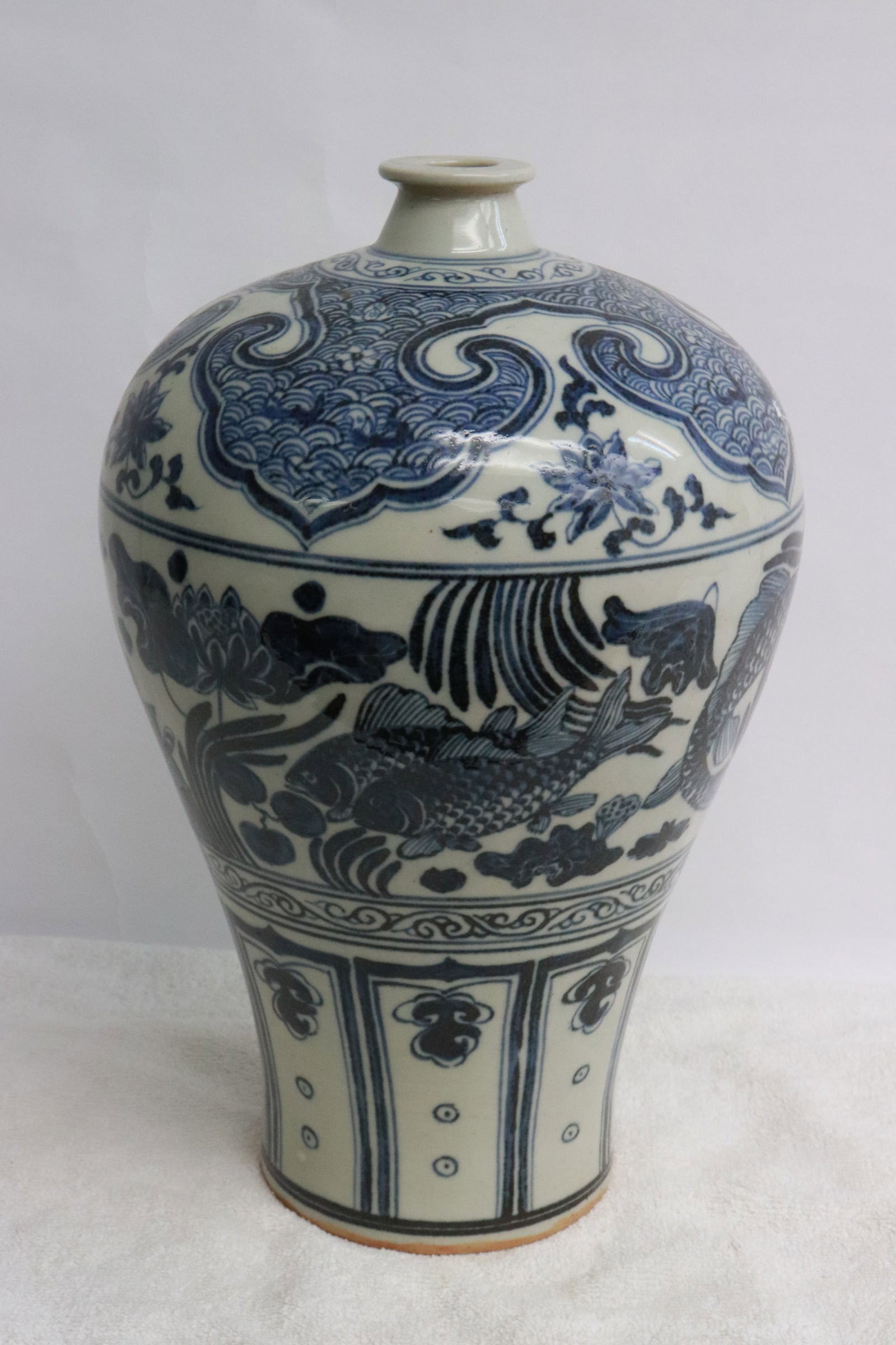 A blue and white meiping: A blue and white meiping, 11.8"x7.7"dia