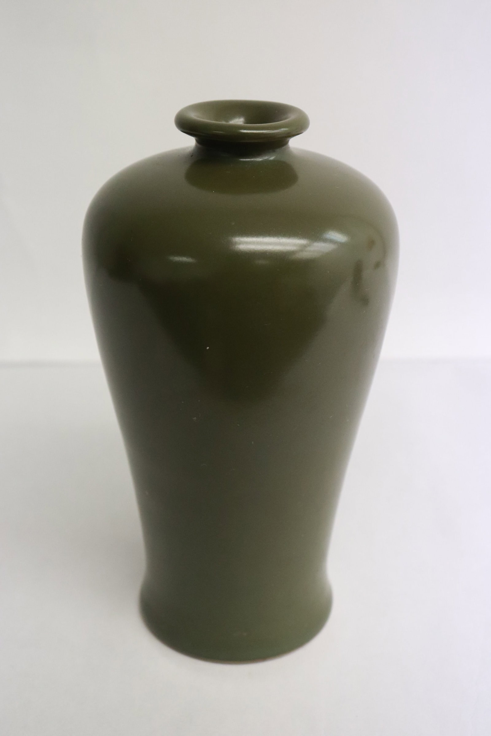 Chinese tea dust style glazed porcelain vase (1 of 5)