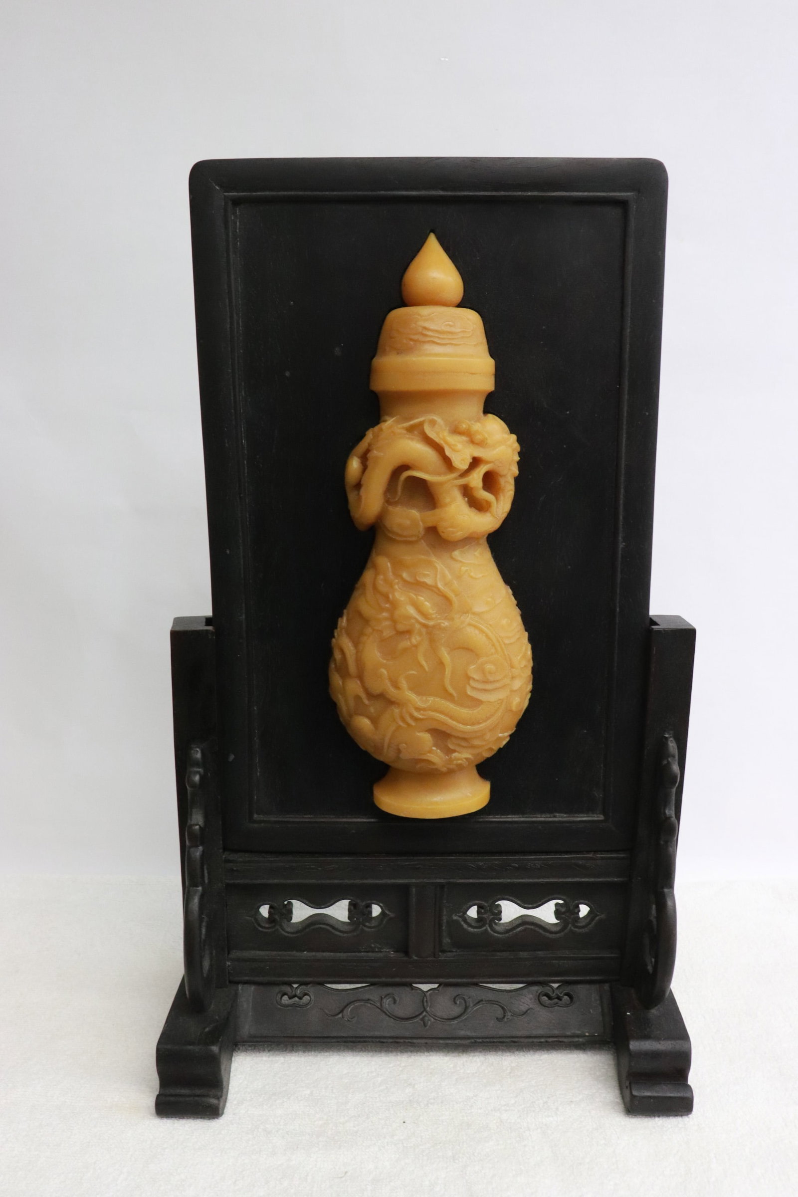 A hard wood panel with stand (1 of 8)