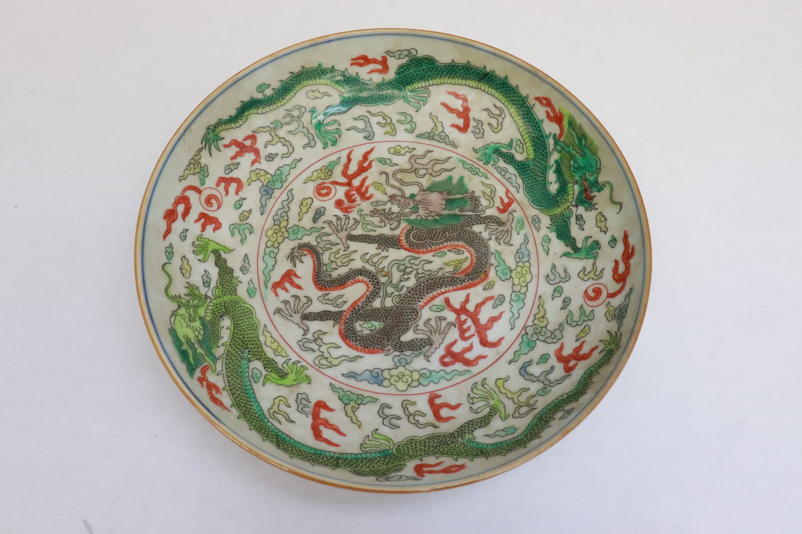 Chinese doucai porcelain plate (1 of 8)