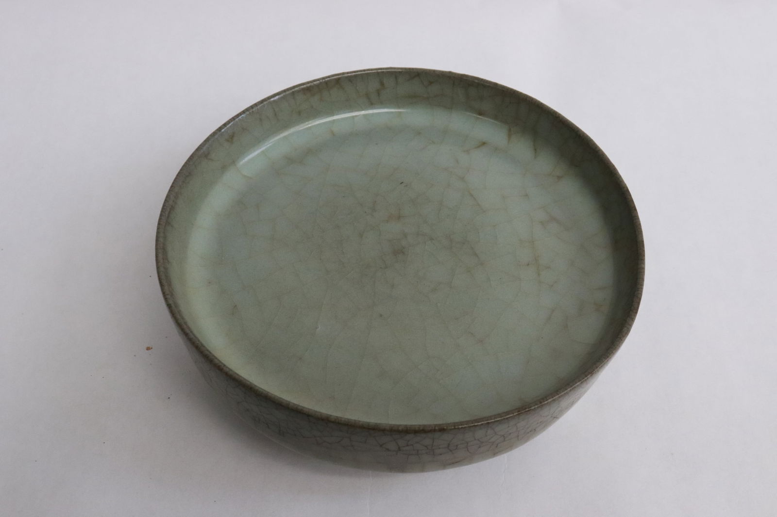 Fine Song style tripod crackleware brush wash (1 of 6)