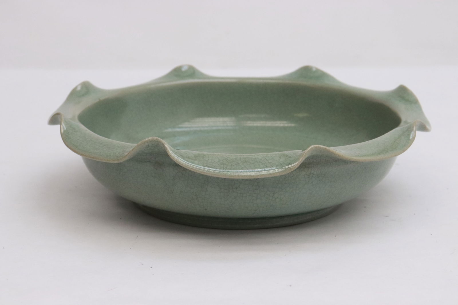 Song style porcelain plate with foliate edge (1 of 4)