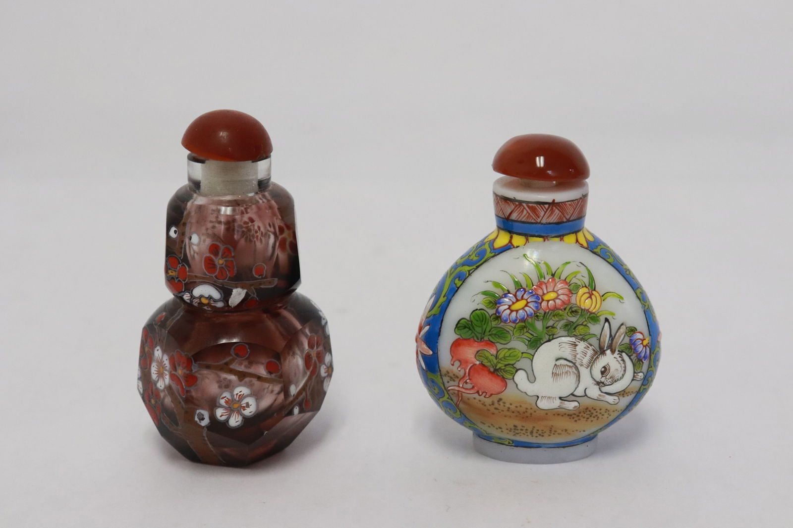 2 enamel on Peking glass snuff bottles (1 of 8)