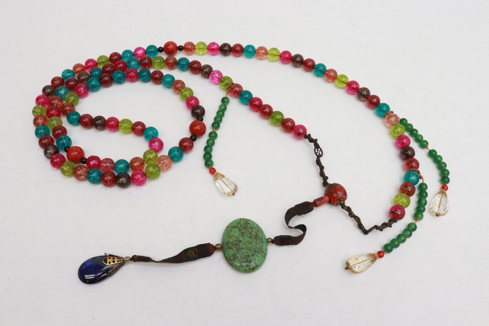 A long Peking glass bead necklace (1 of 7)