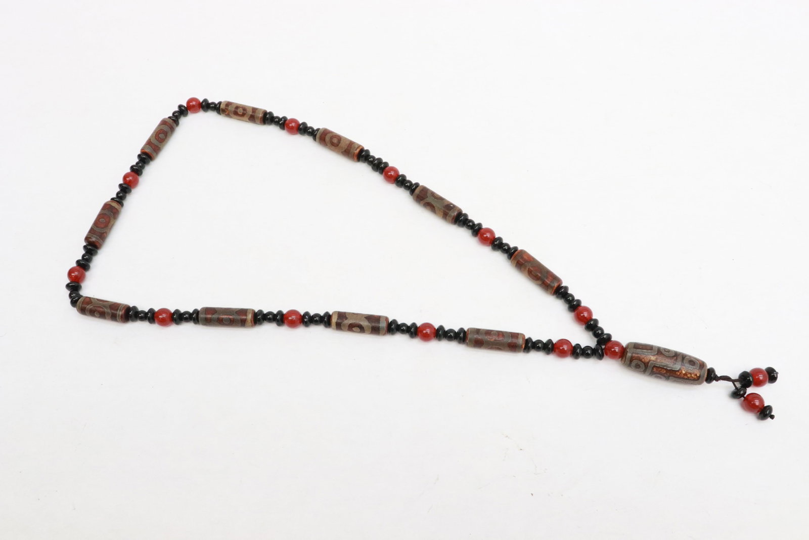 A dzi bead style bead necklace (1 of 6)