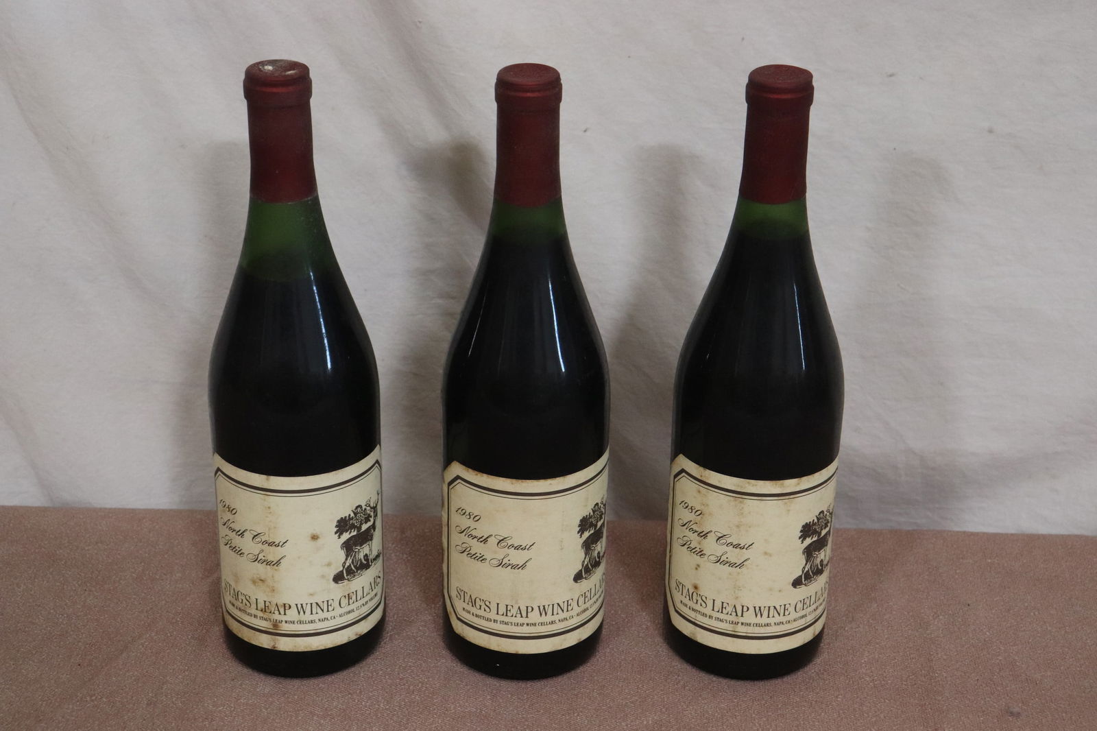 3 vintage wine bottles: 3 vintage wine bottles