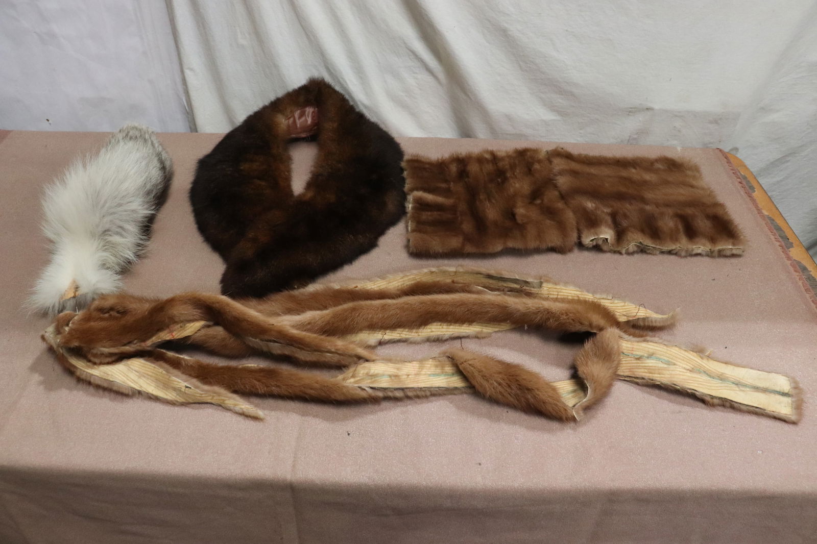 Lot of fur pelt, pair mink muffs (1 of 7)