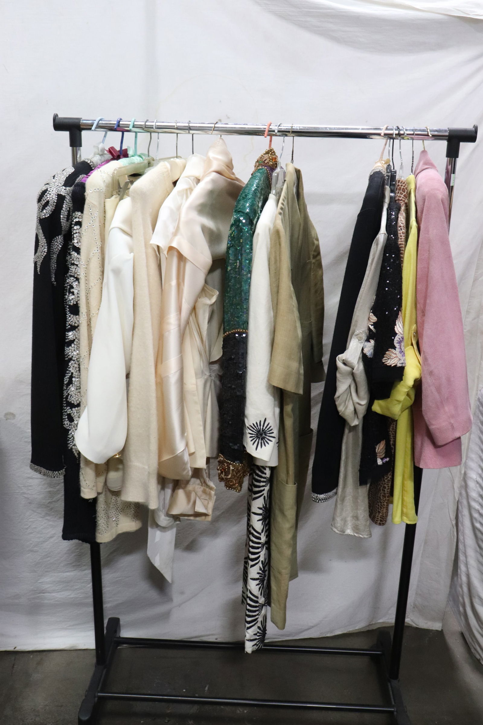 Lot of fine lady's clothes (1 of 15)