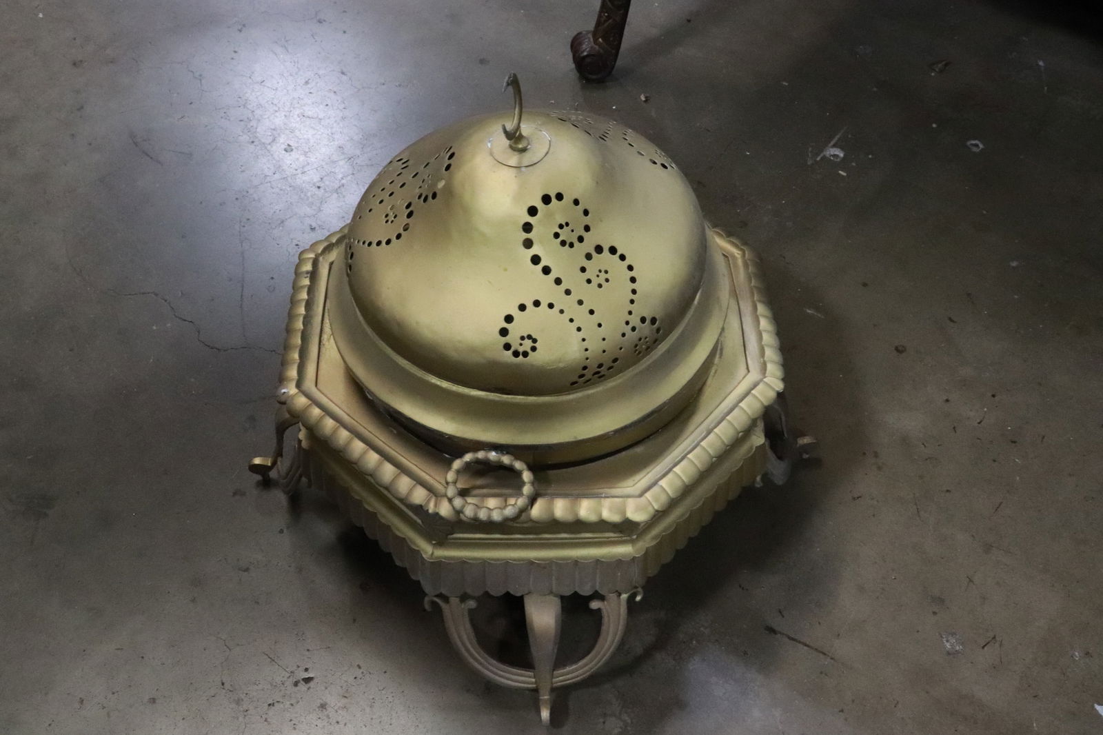 A brass samovar(?) - 4