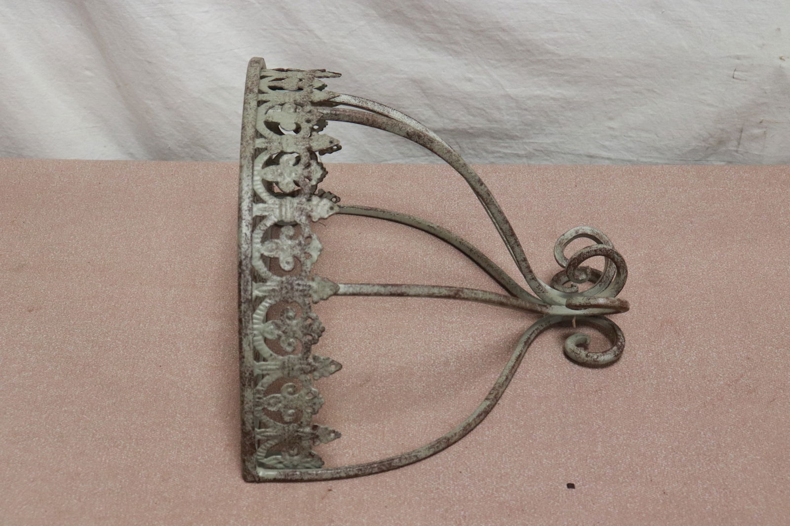 Cast iron wall shelf - 4