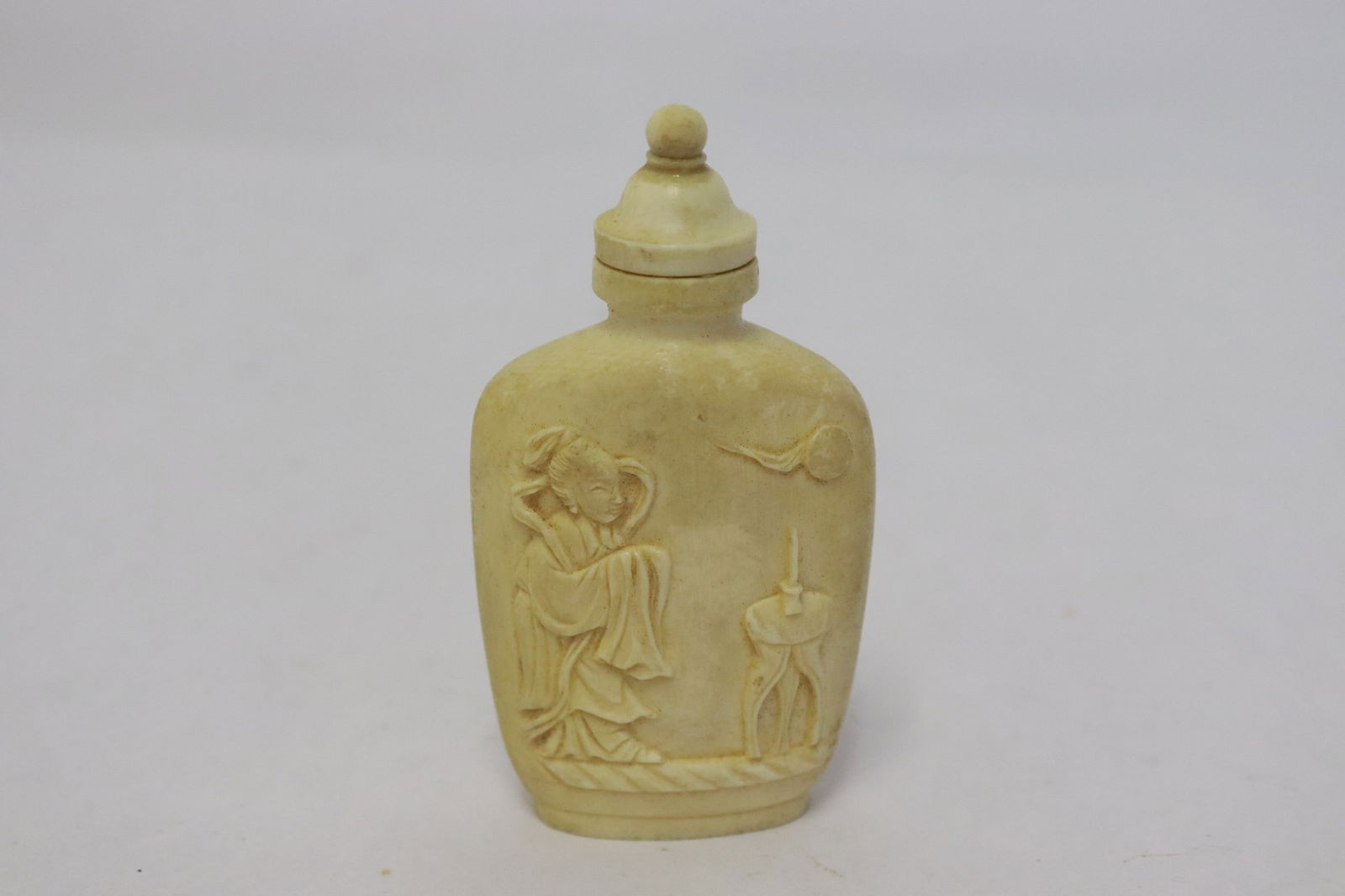 Vintage Chinese bone carved snuff bottle (1 of 6)