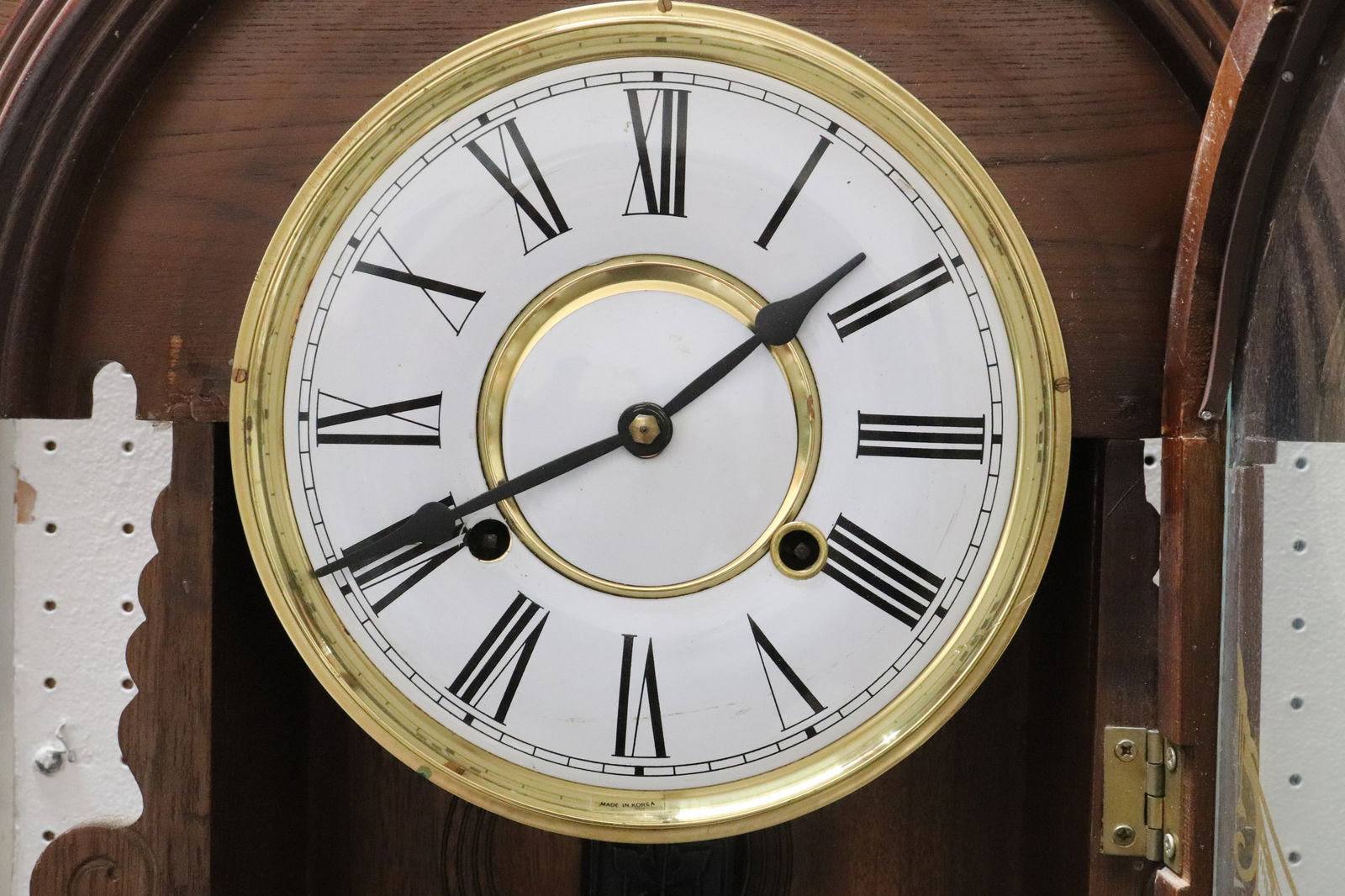 A wall hanging keywind clock - 5