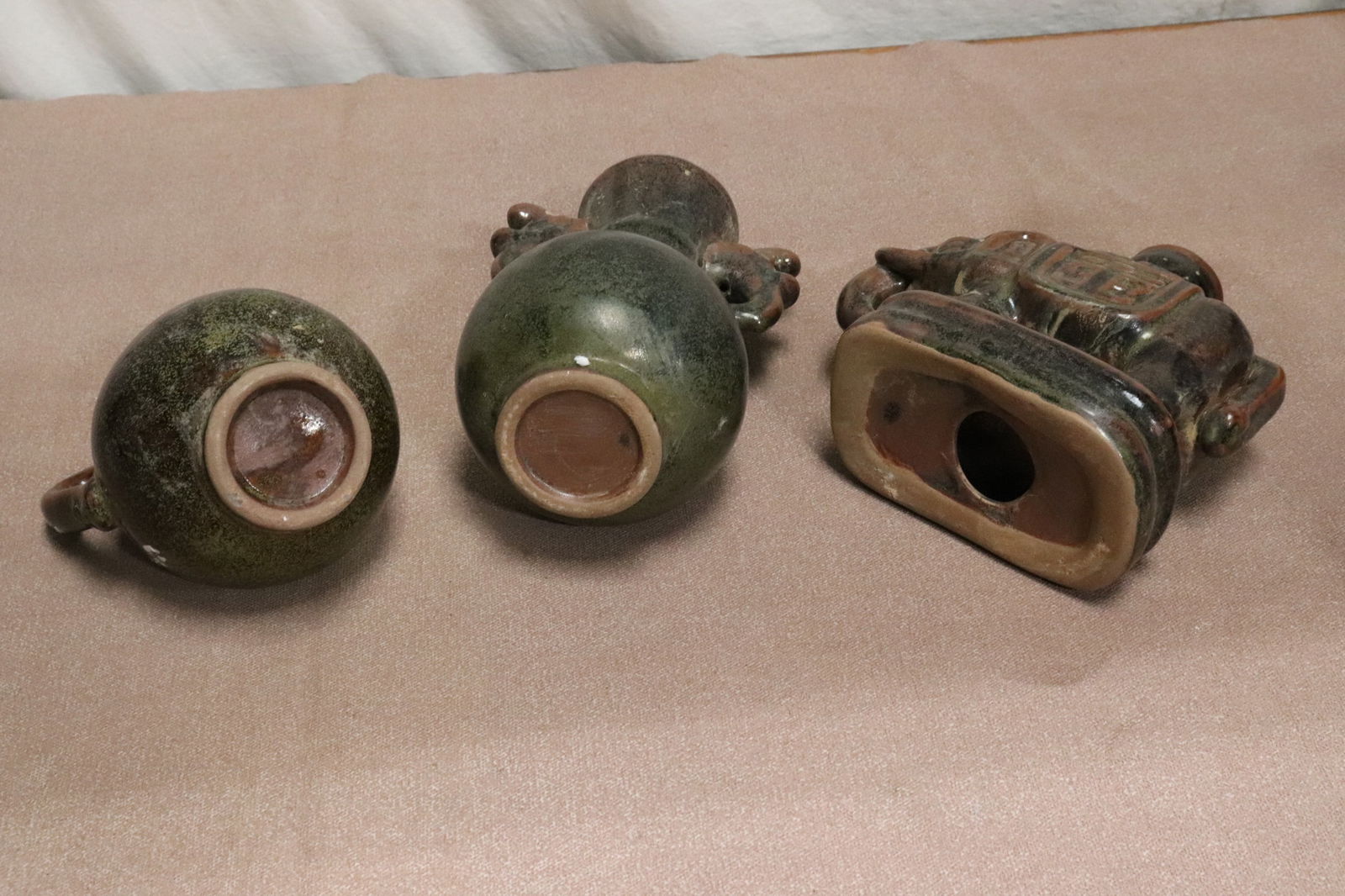 3 brown glazed earthenware articles - 10