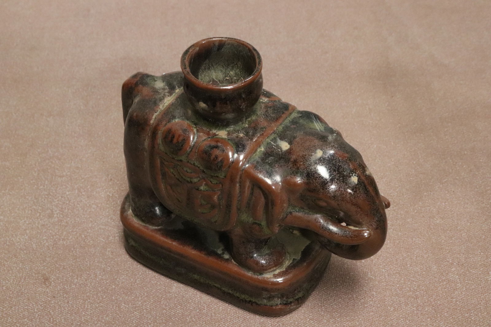 3 brown glazed earthenware articles - 2