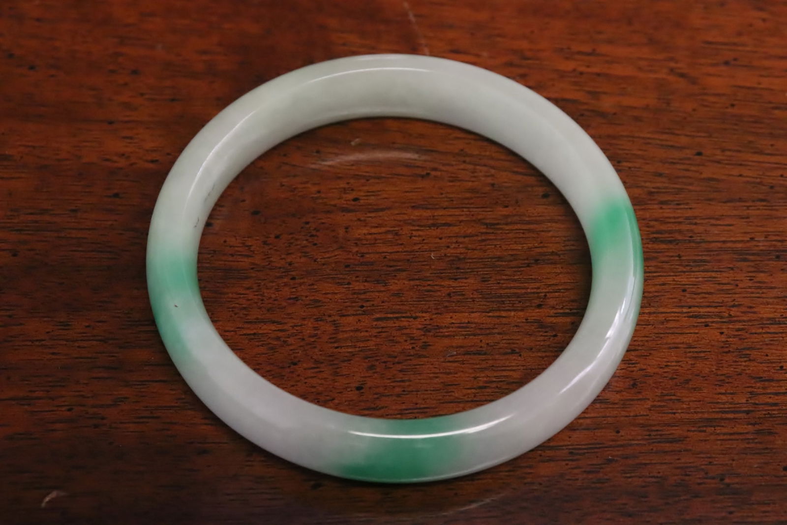 A jadeite like bangle - 6
