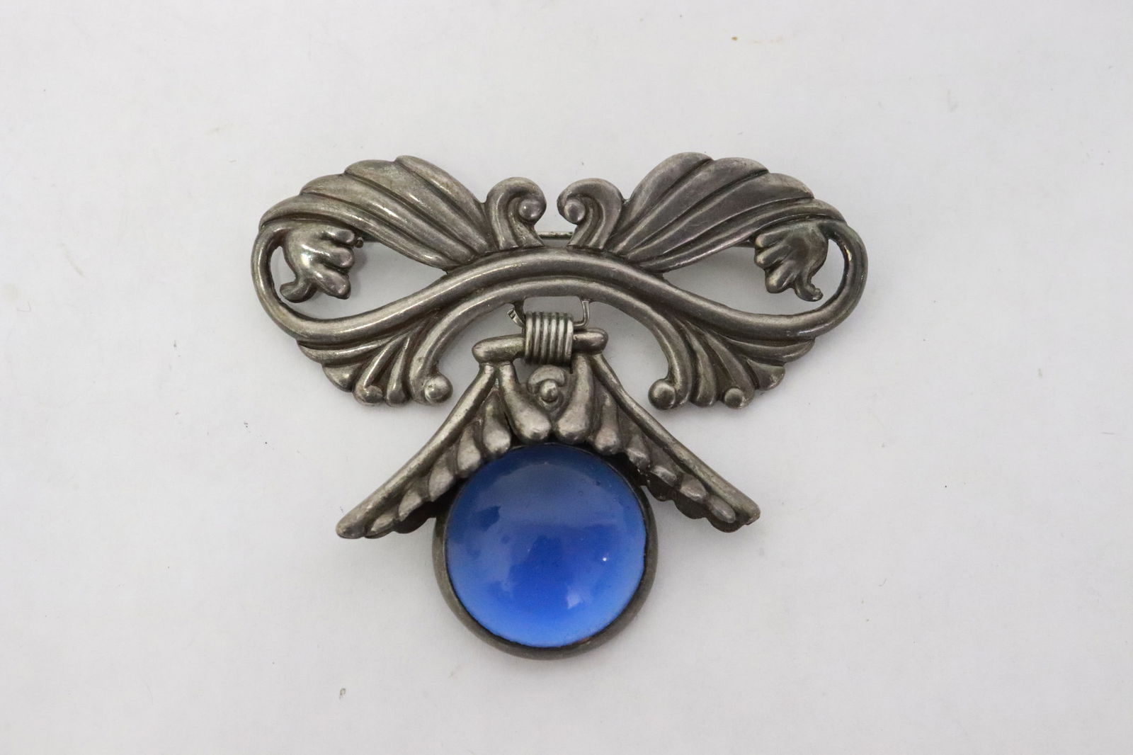 Fine Taxco brooch with blue stone: Fine Taxco brooch with blue stone, wt. 29gm