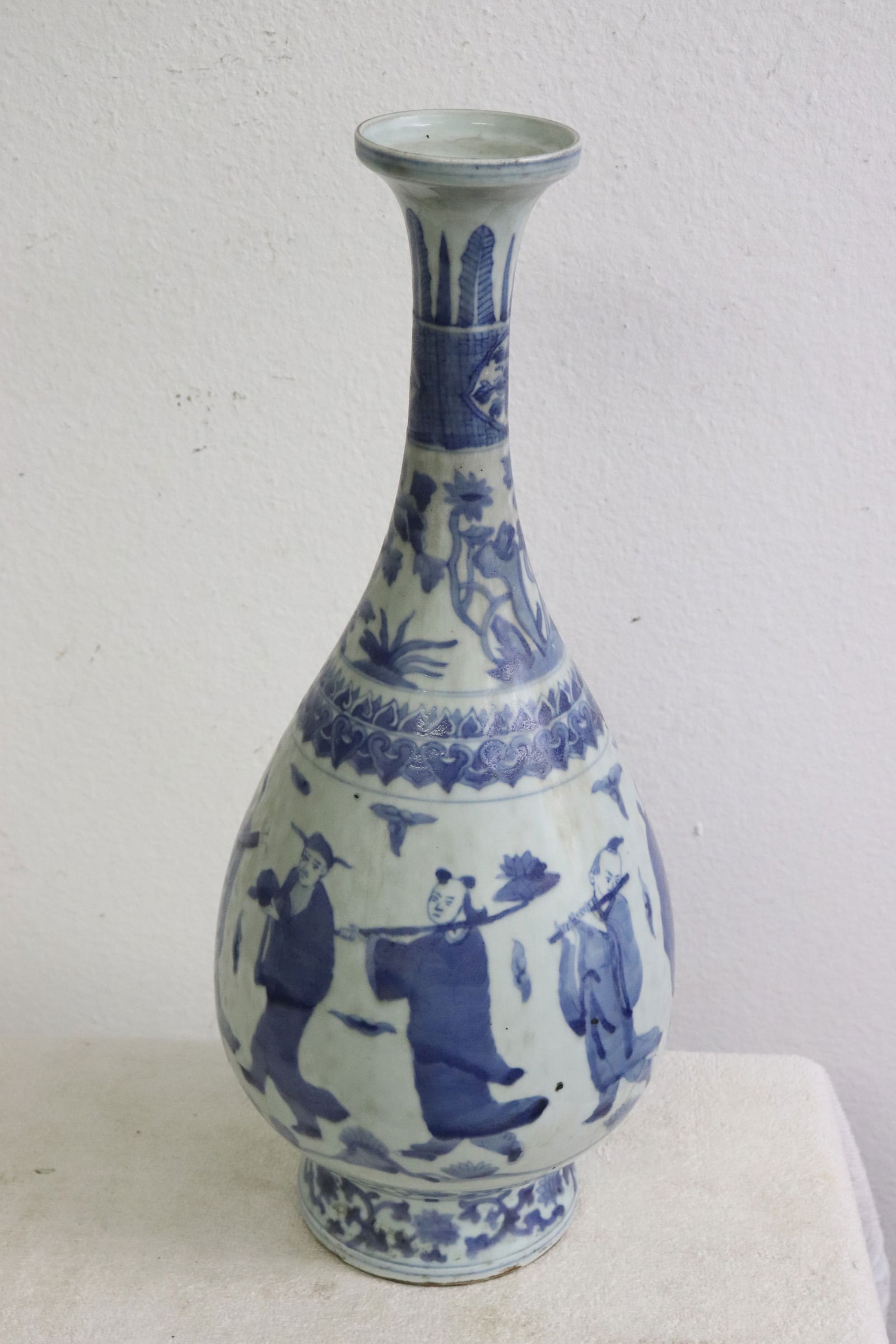 17th c. Chinese large porcelain vase, Kangxi period (1 of 10)