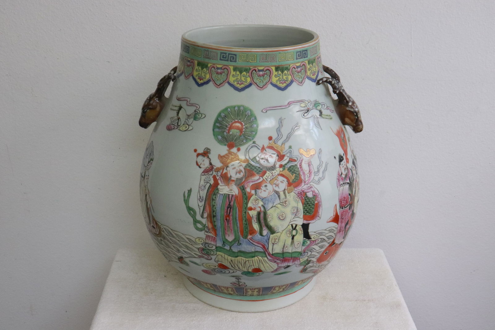 large Chinese early 20th c. porcelain jar (1 of 13)