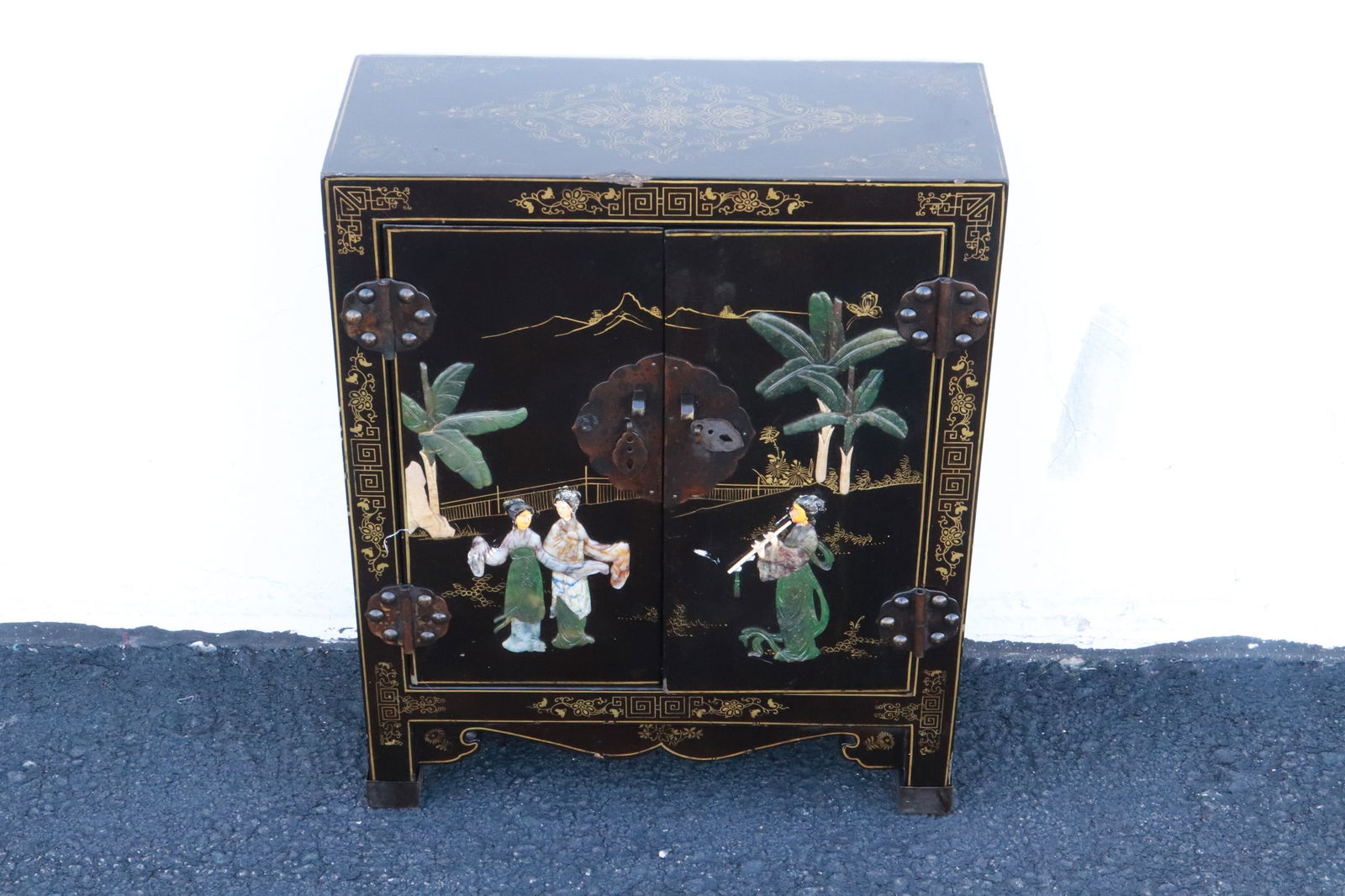 A small lacquer wood cabinet with stone overlay: A small lacquer wood cabinet with stone overlay, 21.8"x17.8"x7.4"