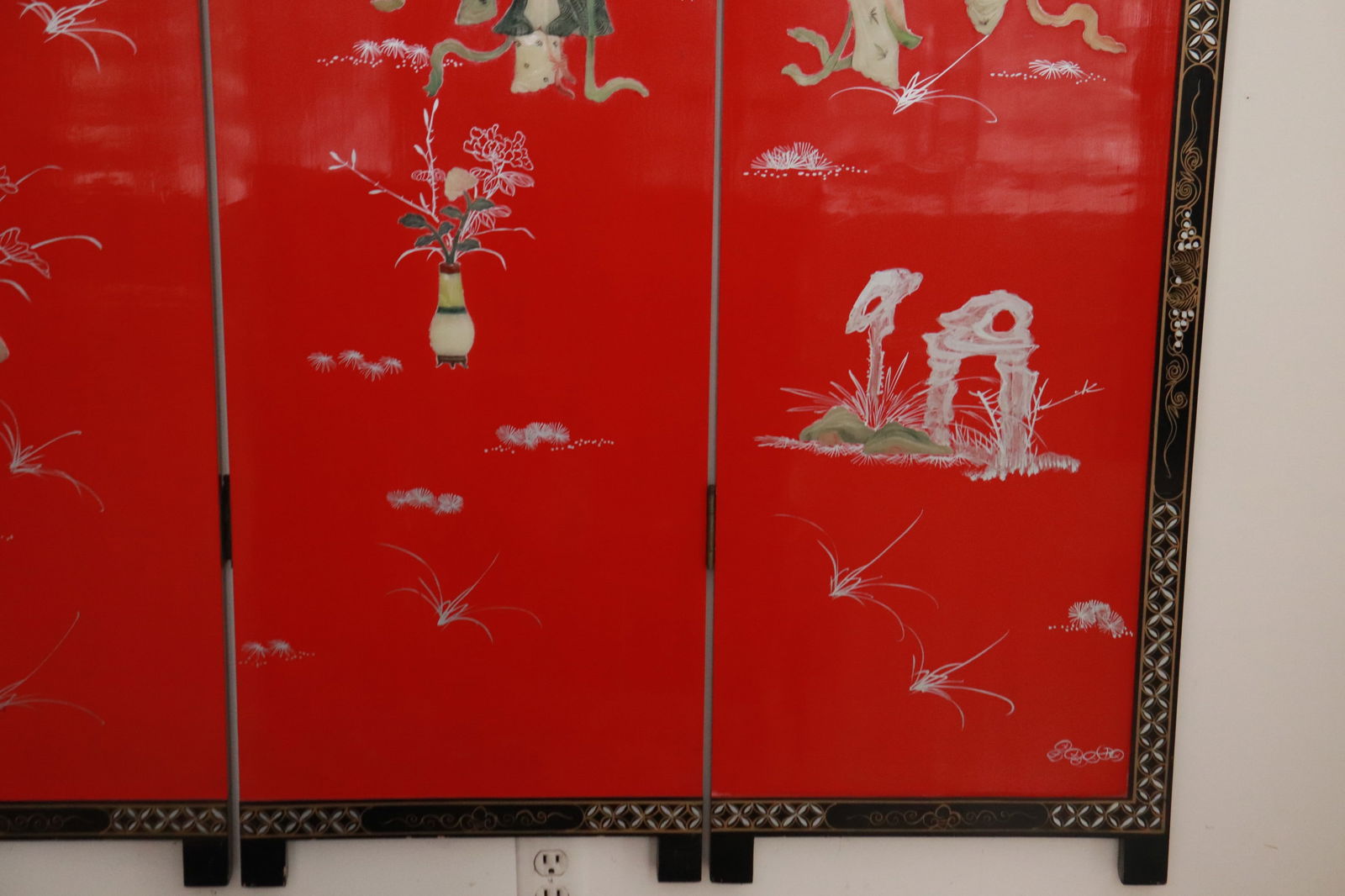 4-panel lacquer room divider with stone overlay - 4