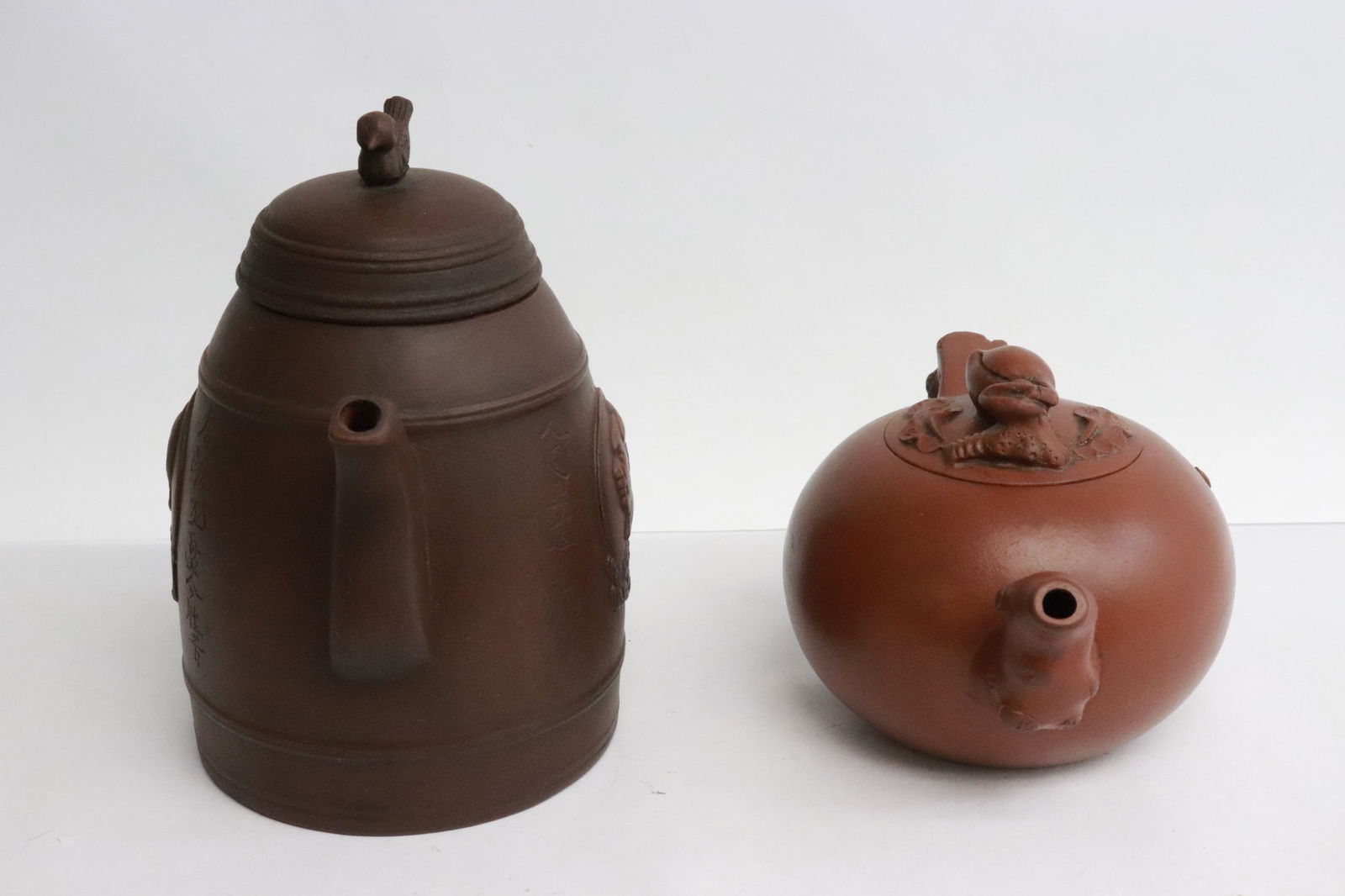 2 Yixing teapots (1 of 9)