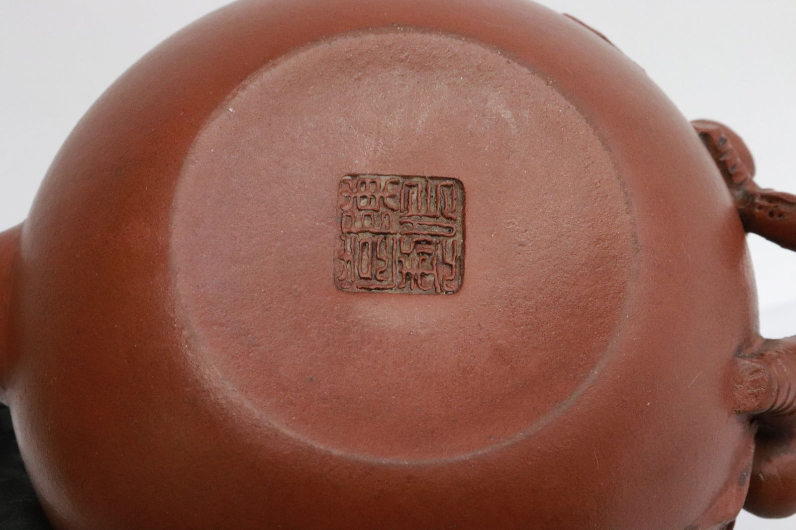 2 Yixing teapots - 5