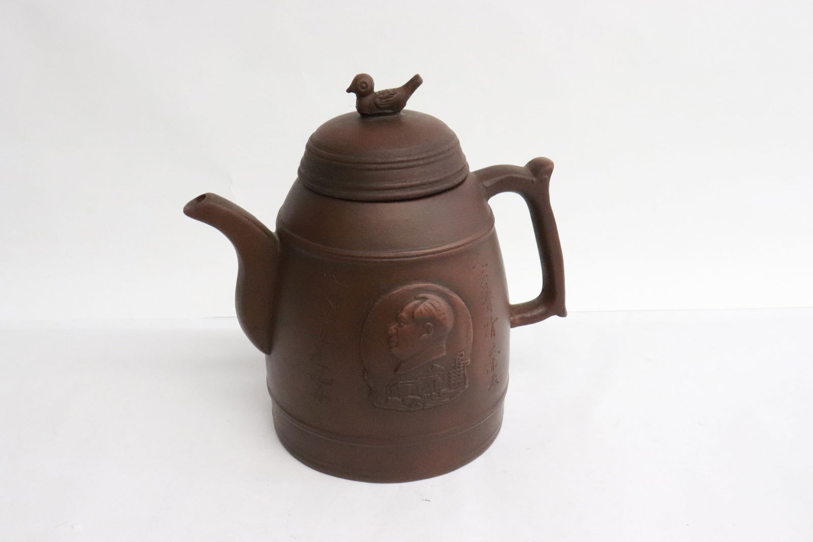 2 Yixing teapots - 6