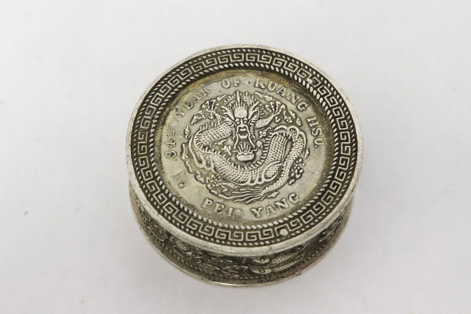 2 round white bronze small boxes - 7