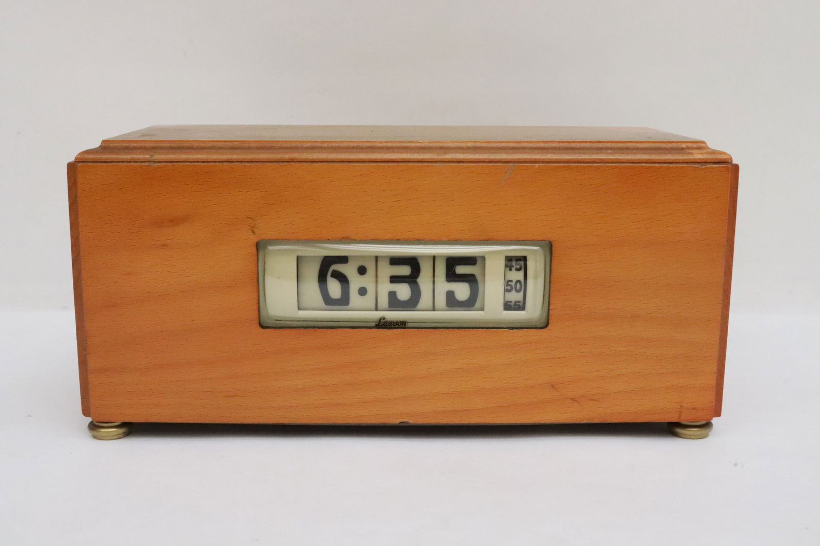 A rare Lawson electric table clock: A rare Lawson electric table clock, 3.7"x7.8"x3.4"