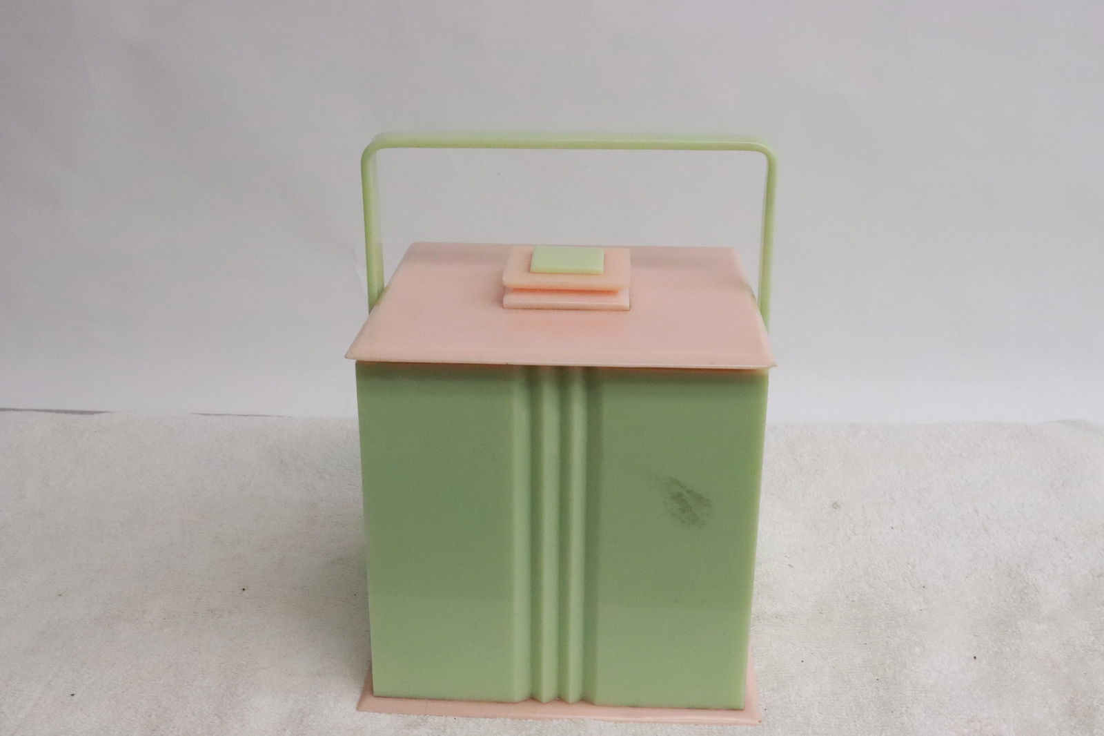 art deco bicolor celluloid handled dressing box(?): Beautiful art deco bicolor French ivory (celluloid) handled dressing box(?), 5"x5.2"x5.2"