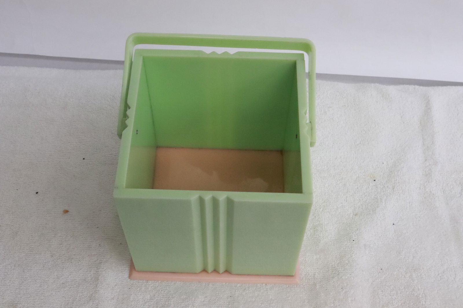 art deco bicolor celluloid handled dressing box(?) - 4