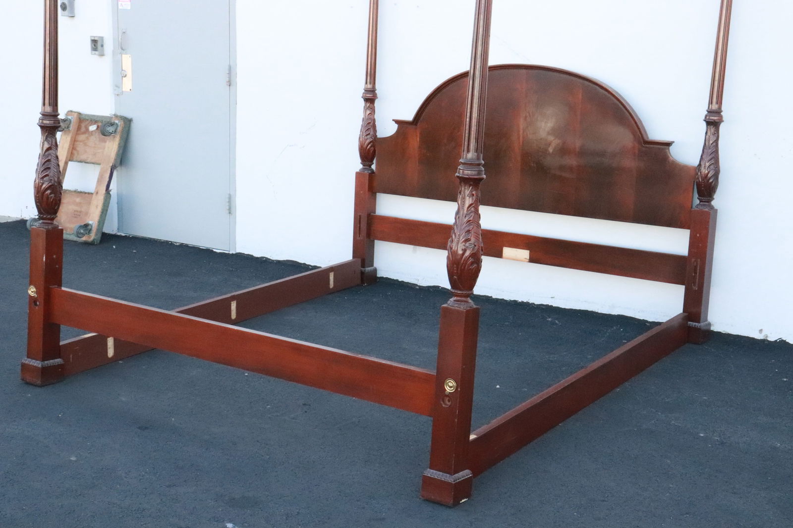 Mahogany 4-poster bed, queen size (1 of 8)