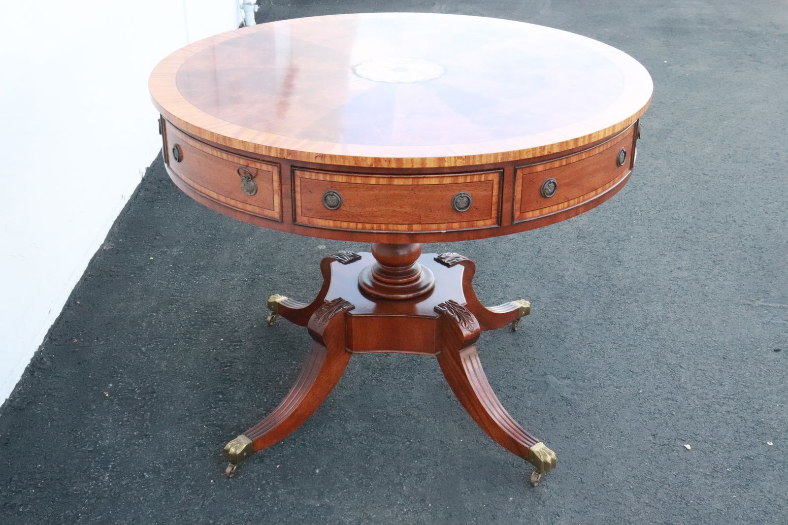 Sheraton style mahogany round center table (1 of 9)