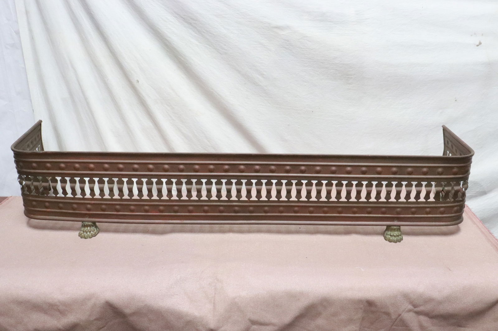 Vintage brass fireplace fender: Vintage brass fireplace fender, 48"9"x11"