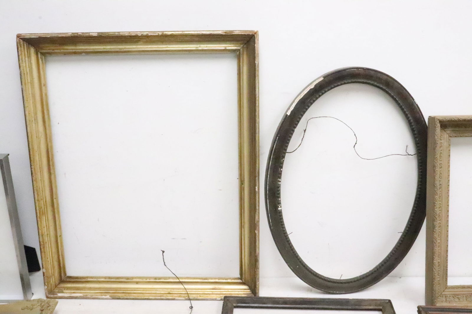 8 painting frames - 3