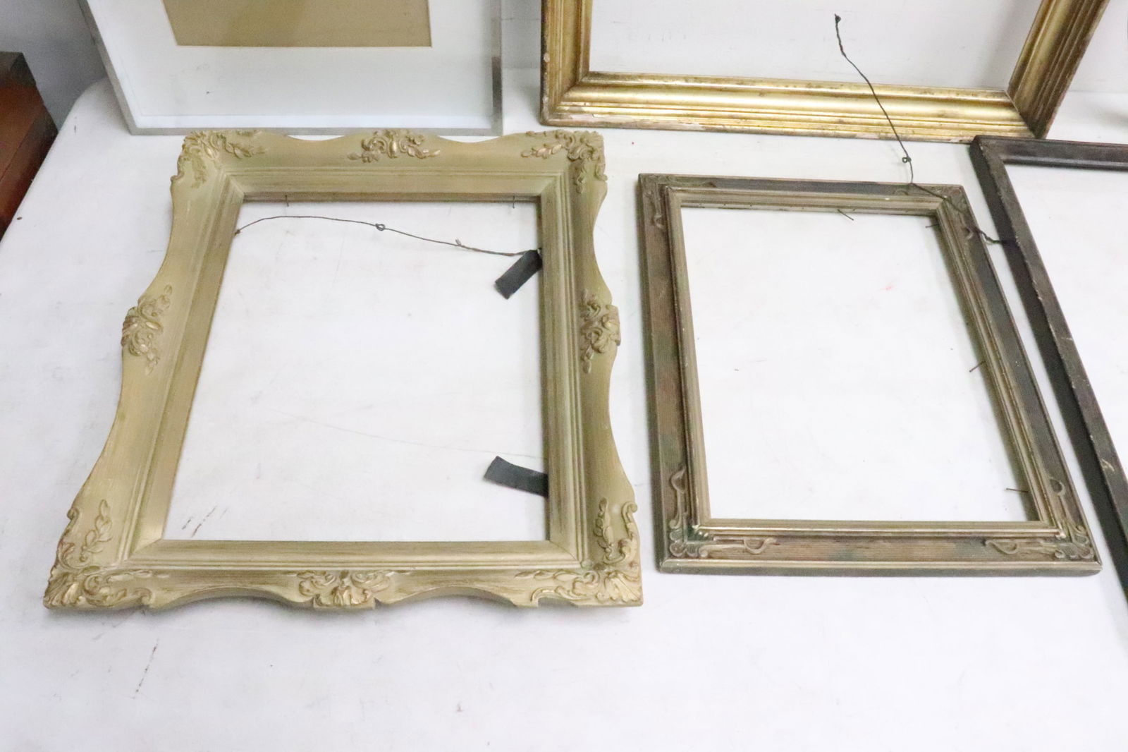 8 painting frames - 7