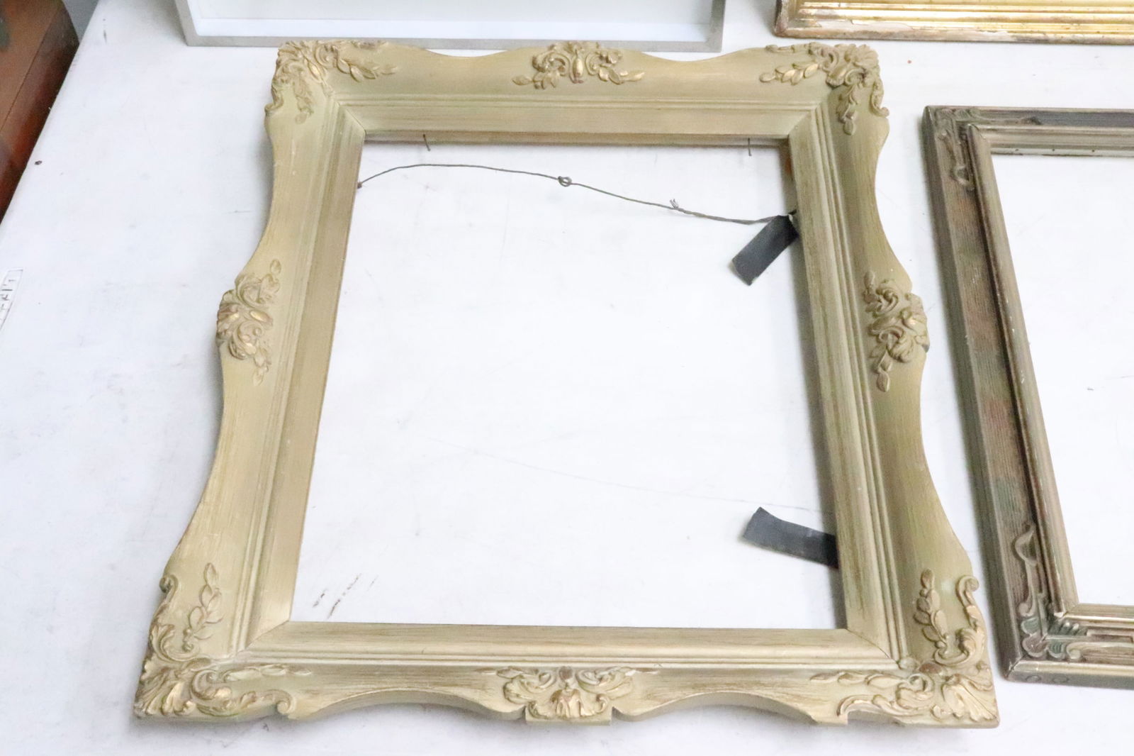 8 painting frames - 8