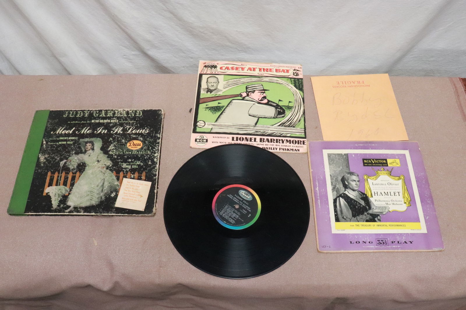 Lot of vintage records (1 of 7)