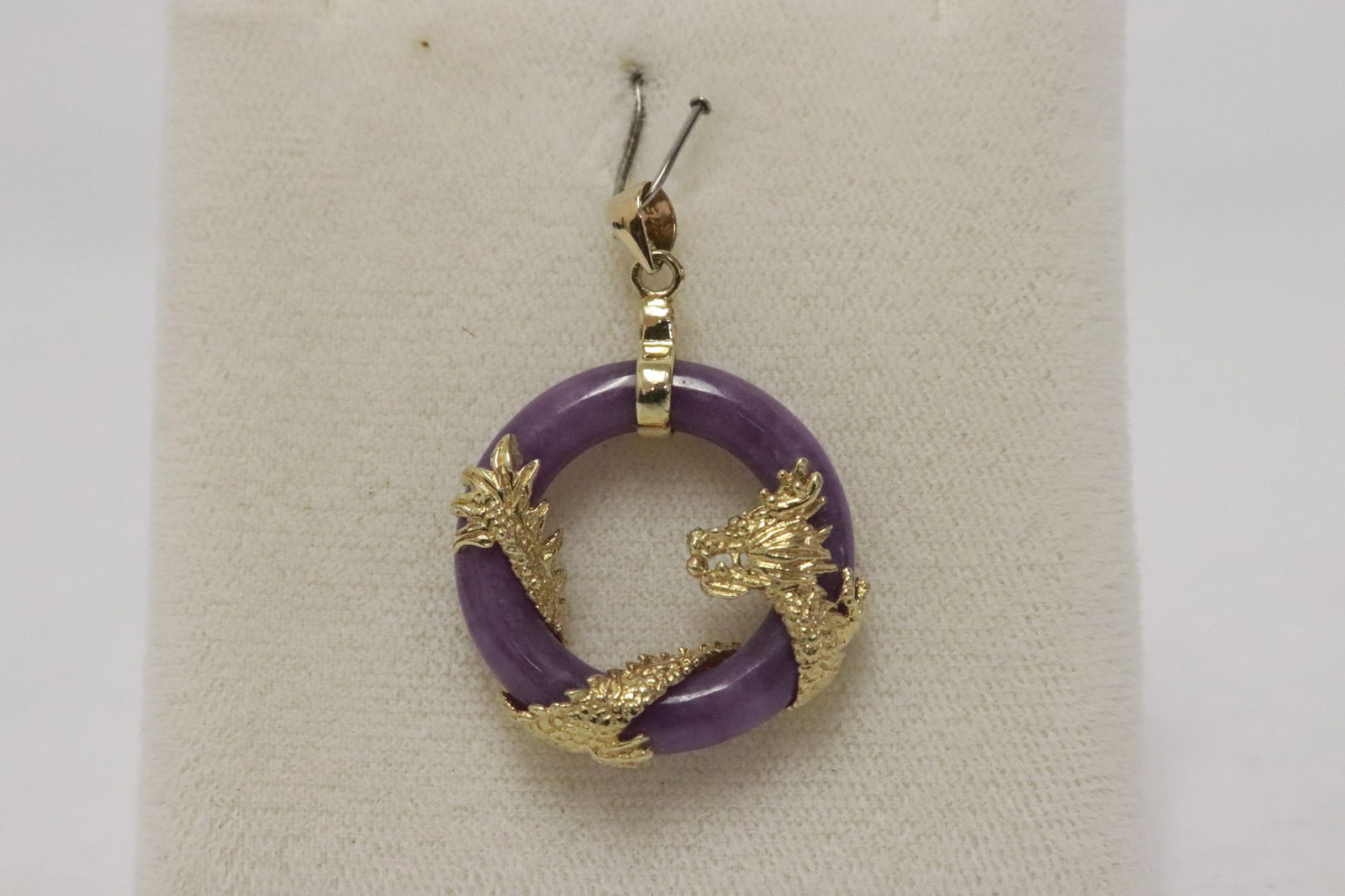 Lavender jadeite loop with 14K Y/G mount - 2