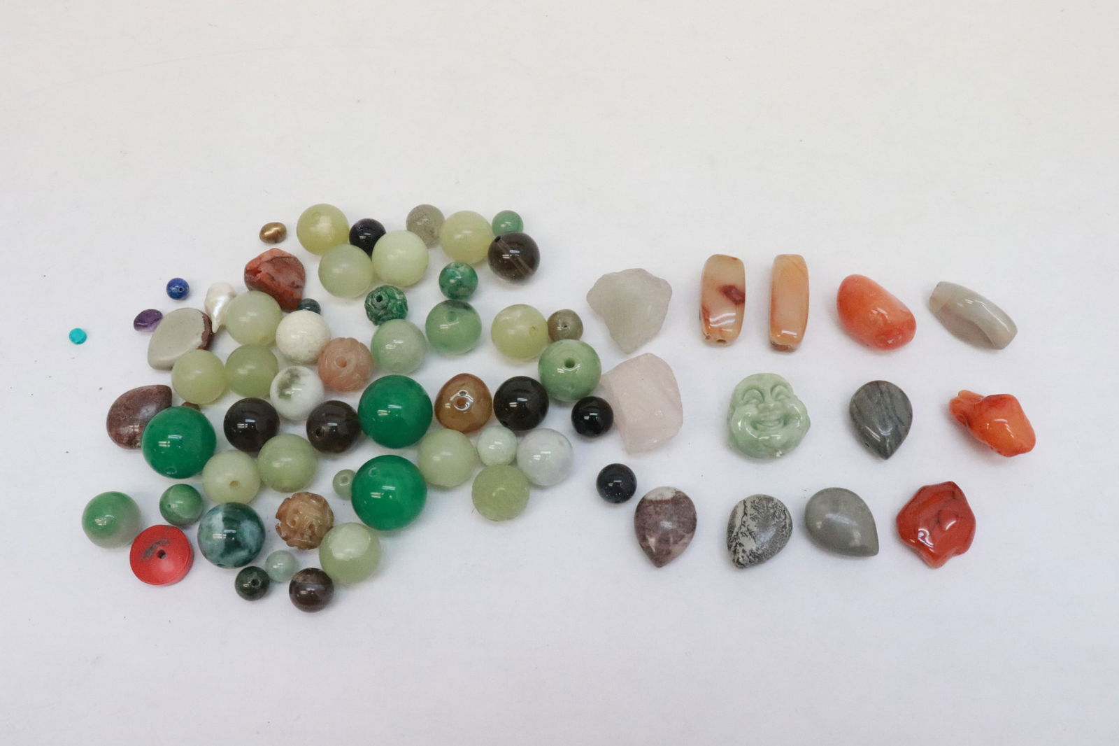 Lot of misc. beads: Lot of misc. beads