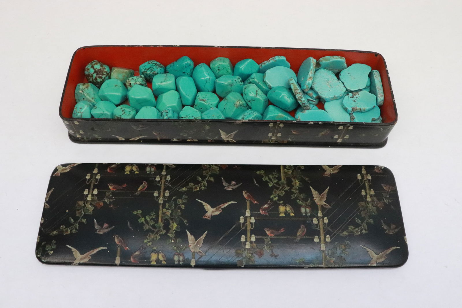 Lot of turquoise beads: Lot of turquoise beads