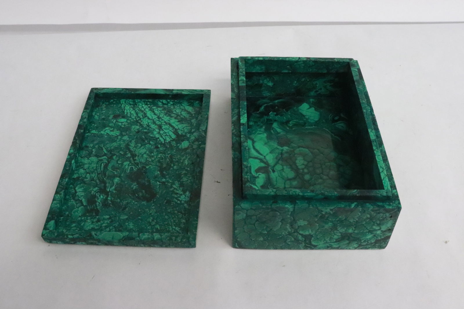 A malachite box - 3